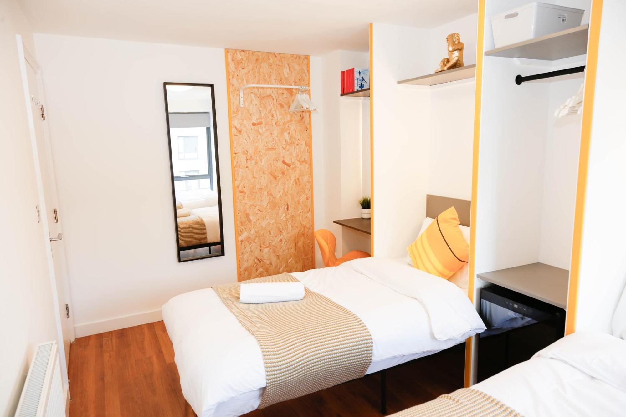 New Luxury Apartments In Central Location Next To Shops, Cafes, Bars & Metro London Bagian luar foto
