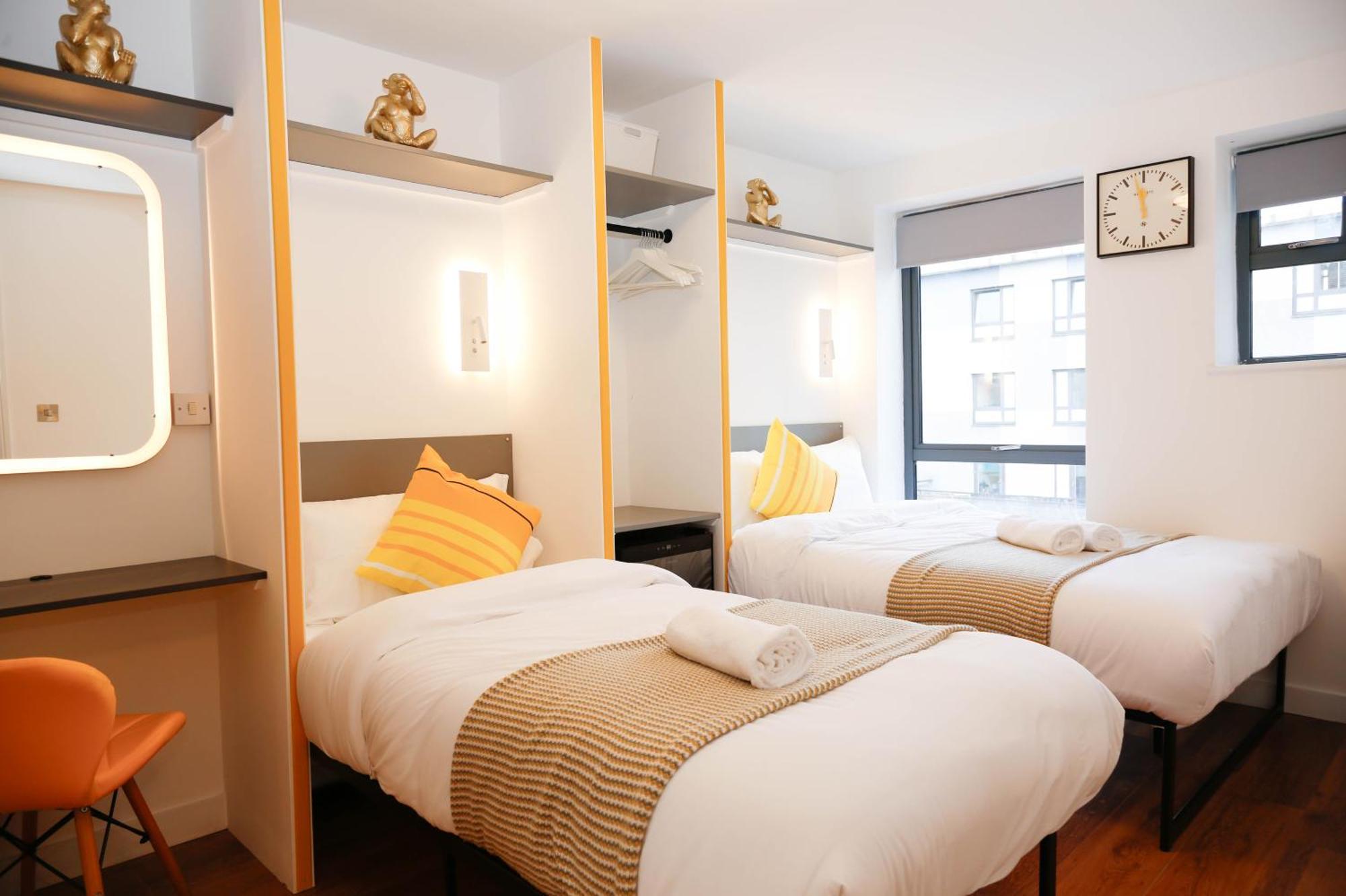 New Luxury Apartments In Central Location Next To Shops, Cafes, Bars & Metro London Bagian luar foto