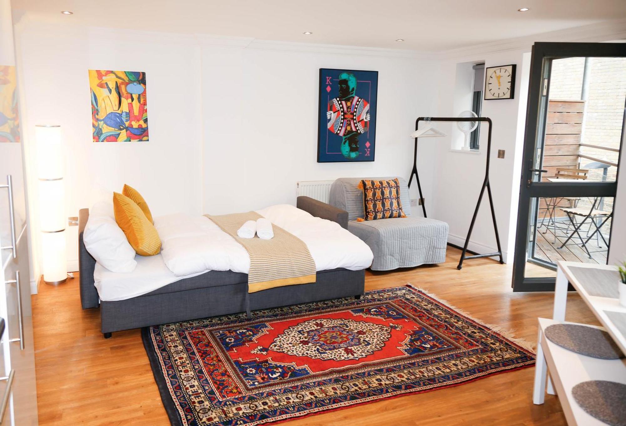 New Luxury Apartments In Central Location Next To Shops, Cafes, Bars & Metro London Bagian luar foto