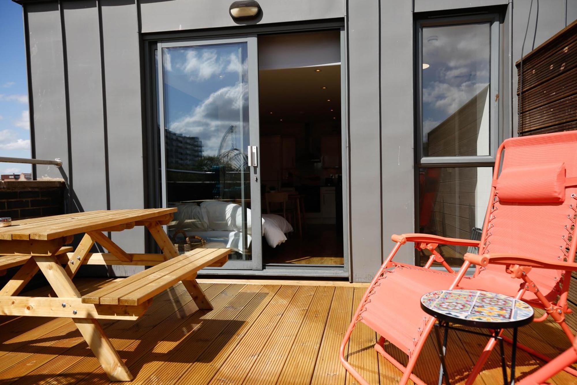 New Luxury Apartments In Central Location Next To Shops, Cafes, Bars & Metro London Bagian luar foto